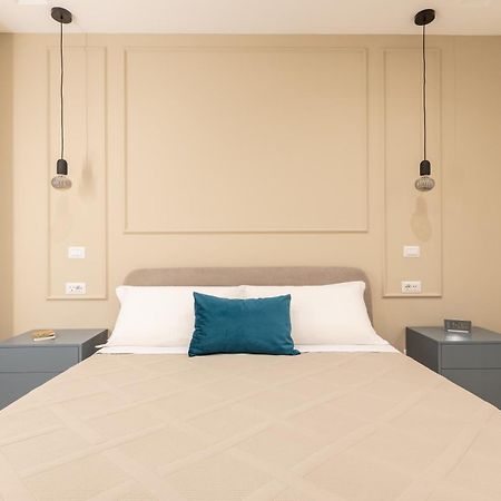 Graziano Home Airport Наполи Екстериор снимка